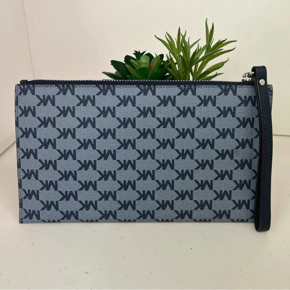 Michael Kors Blue Wristlet - Picture 2 of 8